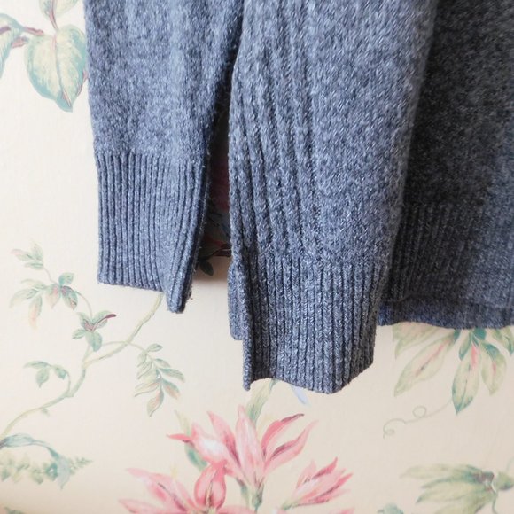 🎀 Oversized Gray Turtleneck - Picture 5 of 10